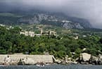 Алупка — город под Ай-Петри с Воронцовским дворцом