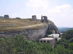 Каламита — крепость над Инкерманом: шесть башен, порт Авлита и монастырь