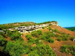 Крымский пещерный город Бакла