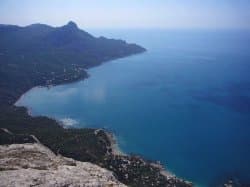 Мыс Сарыч — самая южная точка Крыма и самое узкое место Чёрного моря